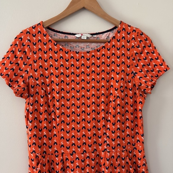 Boden Phoebe Jersey Tulip Dress Short Sleeve Pullover Floral Orange Navy Size 8L - Picture 4 of 15